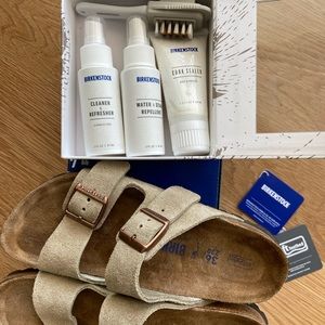 Birkenstock Women’s Sandal/Arizona Suede Softbed Med/Narrow Size 36